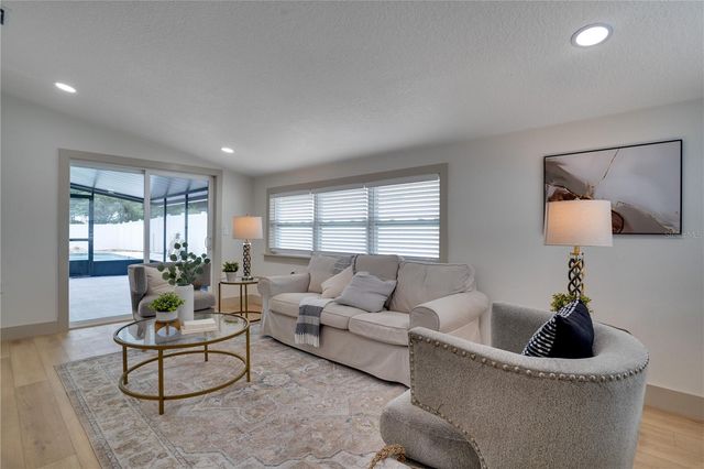 6346 35TH AVENUE N, St Petersburg, FL 33710