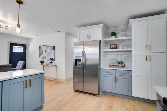 6346 35TH AVENUE N, St Petersburg, FL 33710