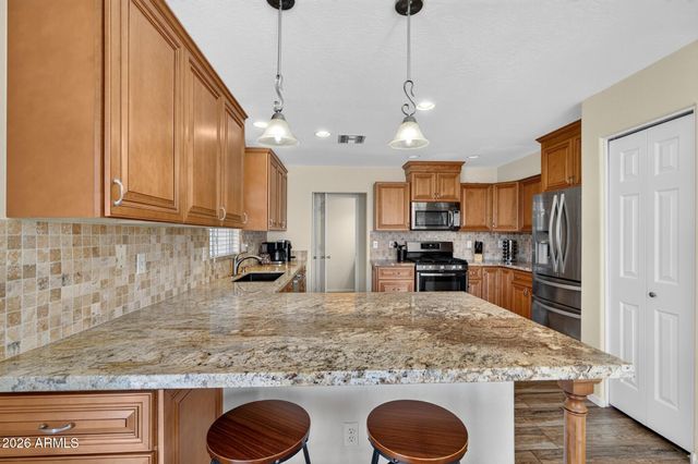 6634 E RICHMOND Street, Mesa, AZ 85215