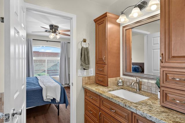 6634 E RICHMOND Street, Mesa, AZ 85215