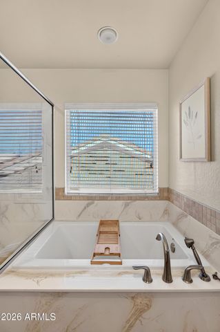 6634 E RICHMOND Street, Mesa, AZ 85215