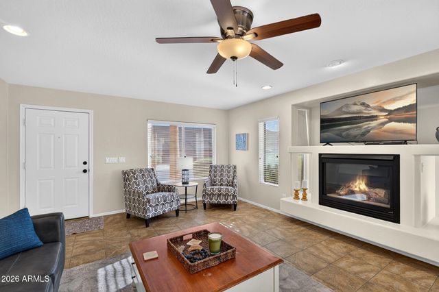 6634 E RICHMOND Street, Mesa, AZ 85215