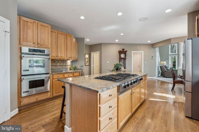 1834 ELGIN DRIVE, Vienna, VA 22182