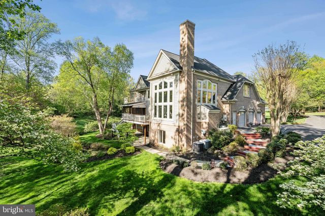 1834 ELGIN DRIVE, Vienna, VA 22182