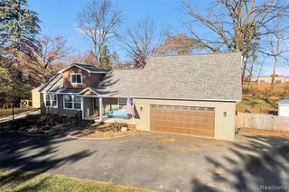 34682 Beacon Street, Livonia, MI 48150