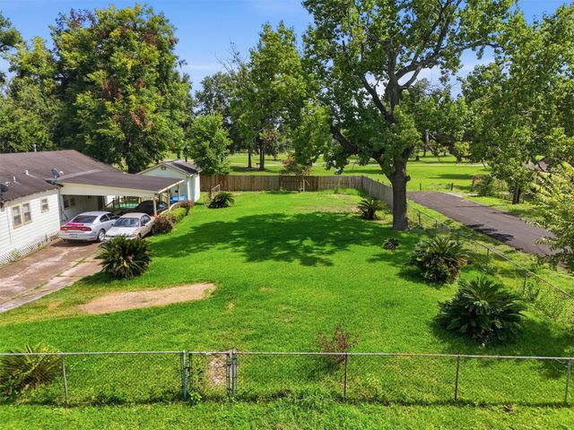 5102 Noble Street, Houston, TX 77020