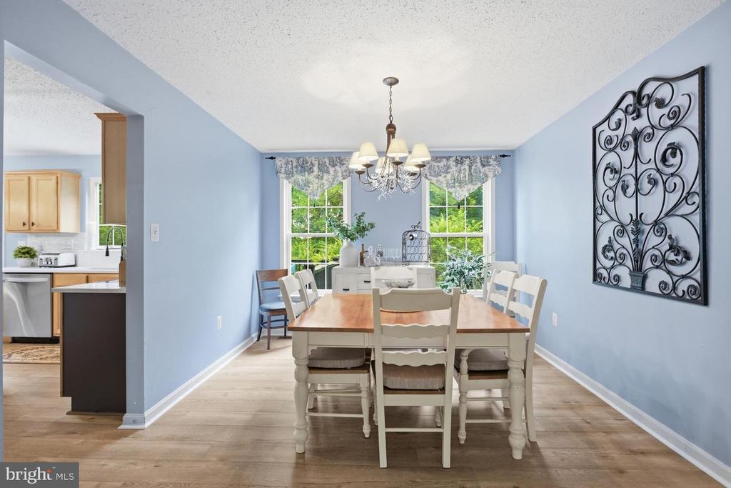 Image 23 of property listing at 22 POCAHONTAS CT, La Plata, MD 20646