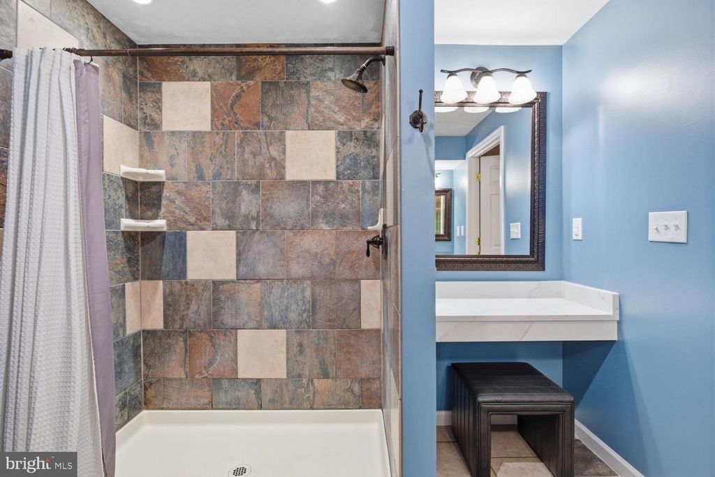 Image 43 of property listing at 22 POCAHONTAS CT, La Plata, MD 20646