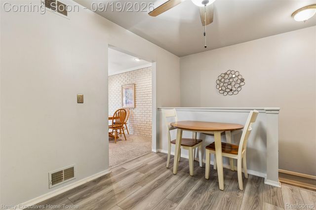 15209 Renshaw Drive, Clinton Charter Township, MI 48038
