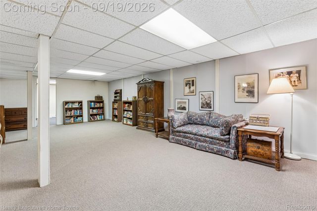 15209 Renshaw Drive, Clinton Charter Township, MI 48038