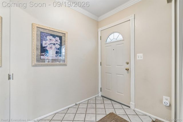 15209 Renshaw Drive, Clinton Charter Township, MI 48038