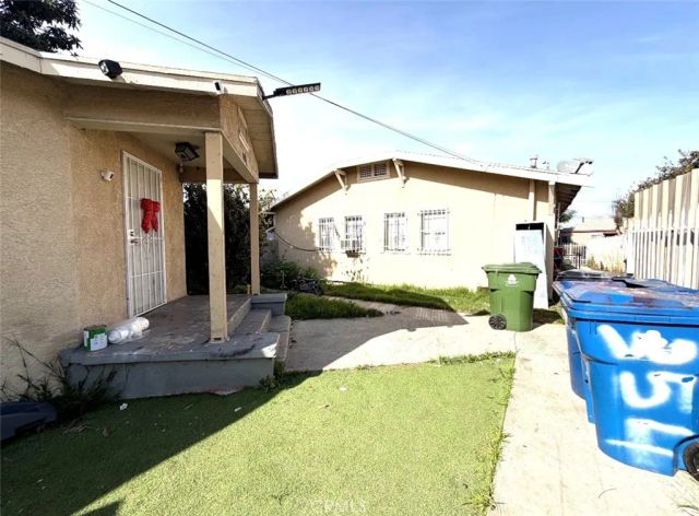 352 E 84th Place, Los Angeles, CA 90003