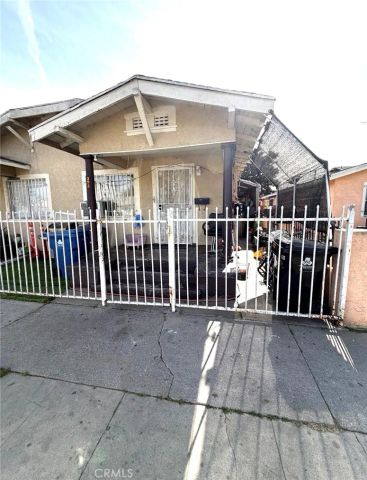 352 E 84th Place, Los Angeles, CA 90003