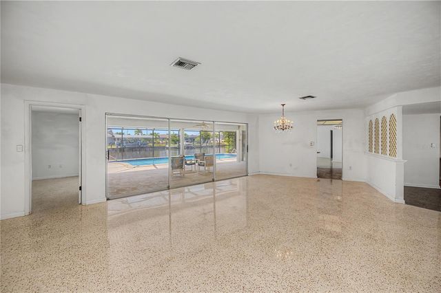 137 SINCLAIR STREET SE, Port Charlotte, FL 33952