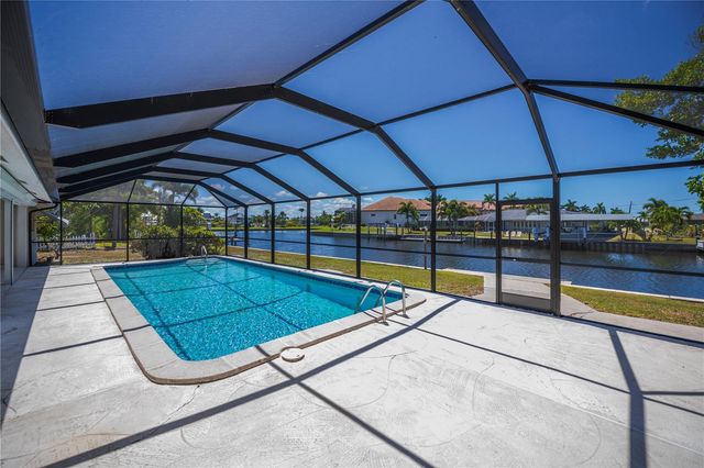 137 SINCLAIR STREET SE, Port Charlotte, FL 33952