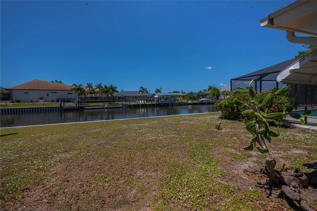 137 SINCLAIR STREET SE, Port Charlotte, FL 33952