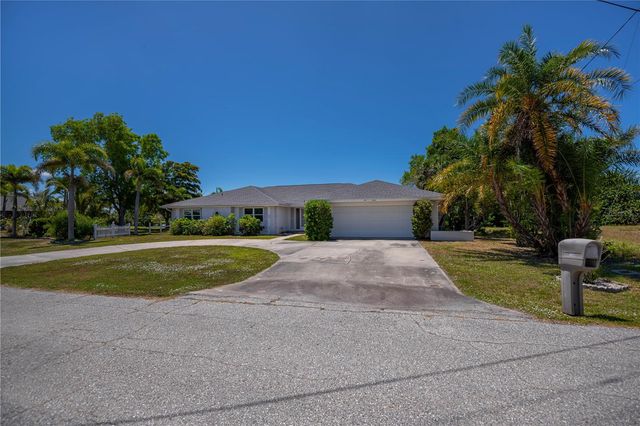 137 SINCLAIR STREET SE, Port Charlotte, FL 33952