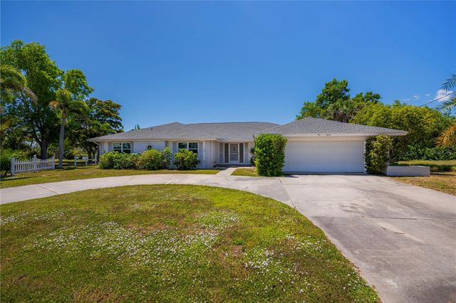 137 SINCLAIR STREET SE, Port Charlotte, FL 33952