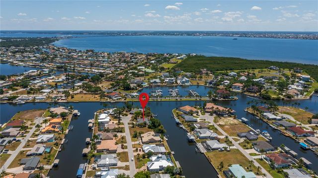 137 SINCLAIR STREET SE, Port Charlotte, FL 33952