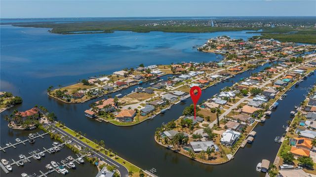 137 SINCLAIR STREET SE, Port Charlotte, FL 33952