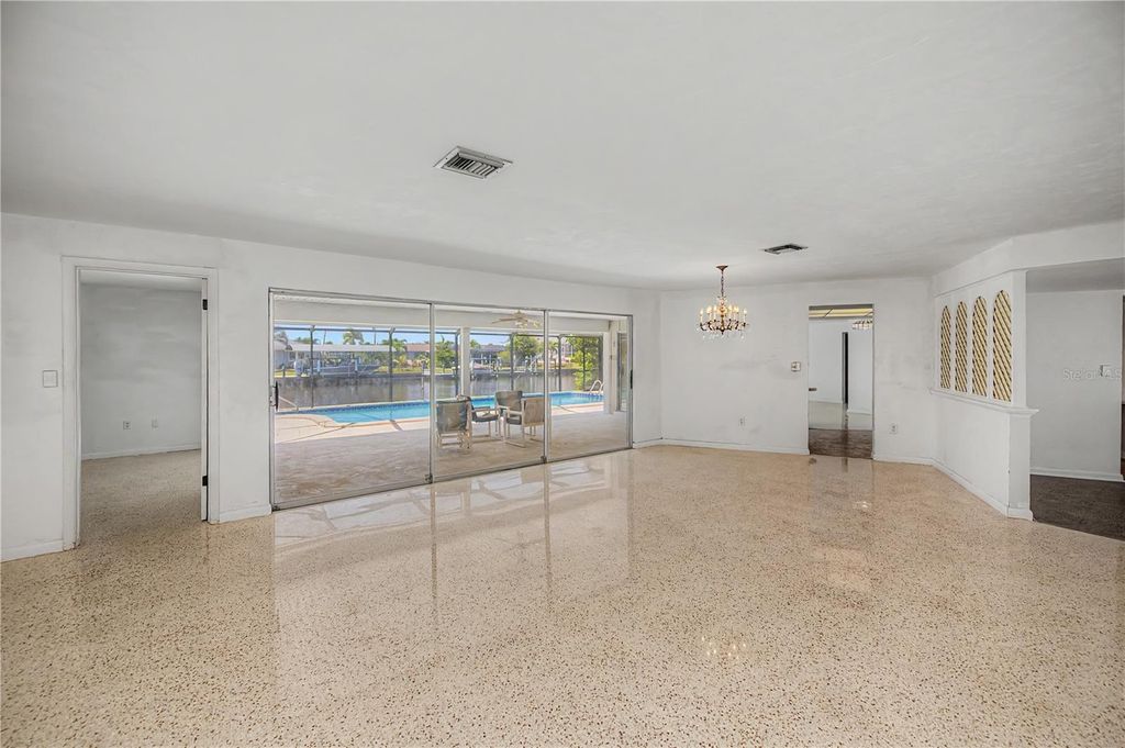 Image 16 of property listing at 137 SINCLAIR STREET SE, Port Charlotte, FL 33952