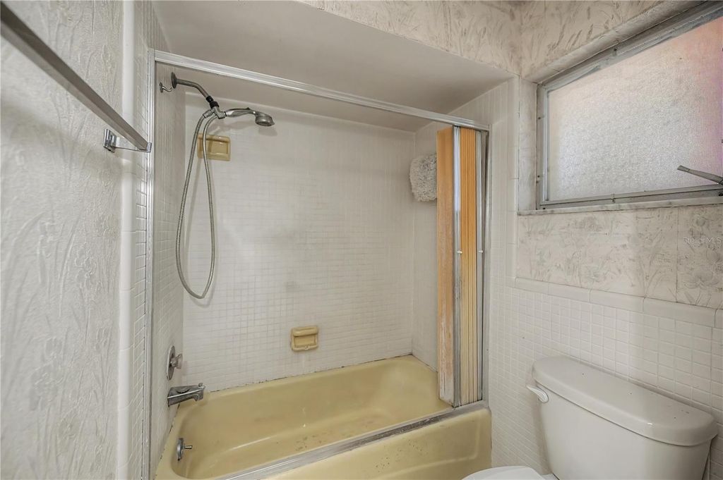 Image 37 of property listing at 137 SINCLAIR STREET SE, Port Charlotte, FL 33952