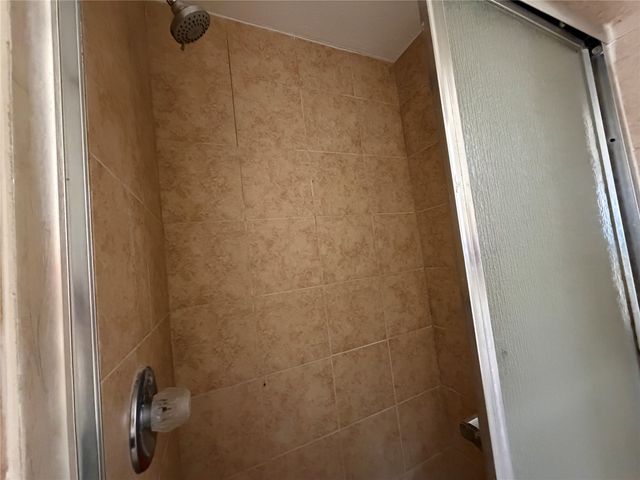 446 Town Creek Drive, Dallas, TX 75232