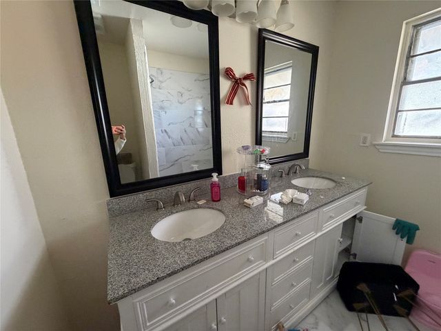 446 Town Creek Drive, Dallas, TX 75232