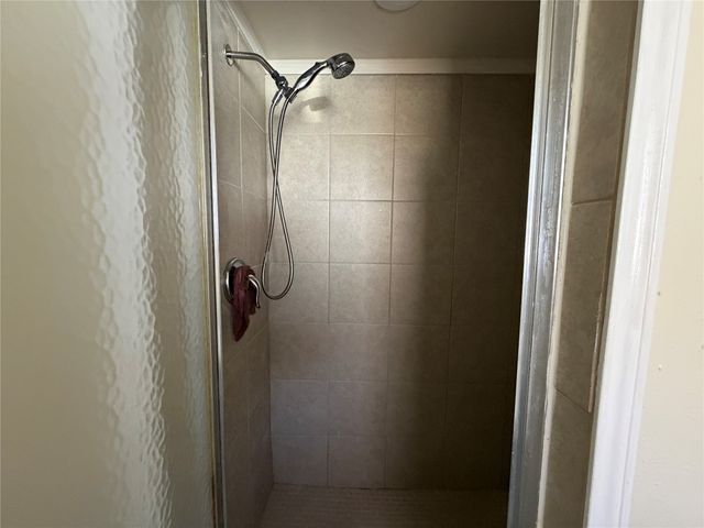 446 Town Creek Drive, Dallas, TX 75232