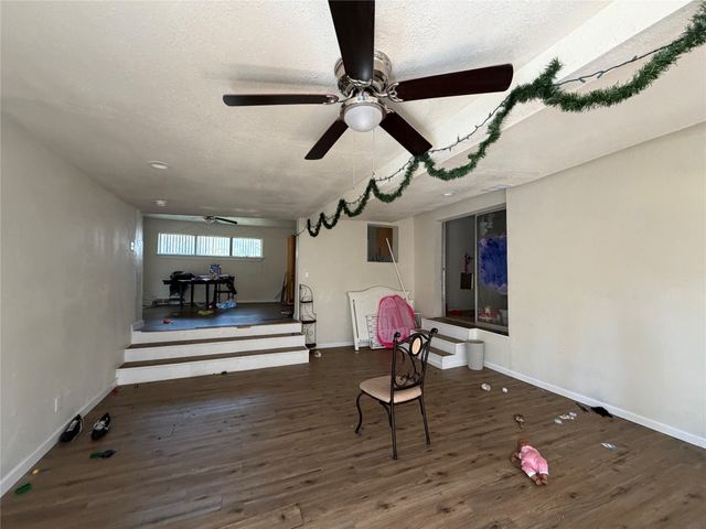 446 Town Creek Drive, Dallas, TX 75232