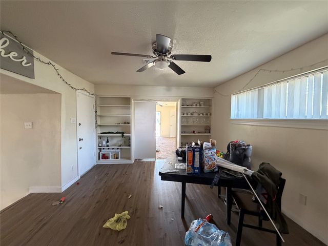 446 Town Creek Drive, Dallas, TX 75232