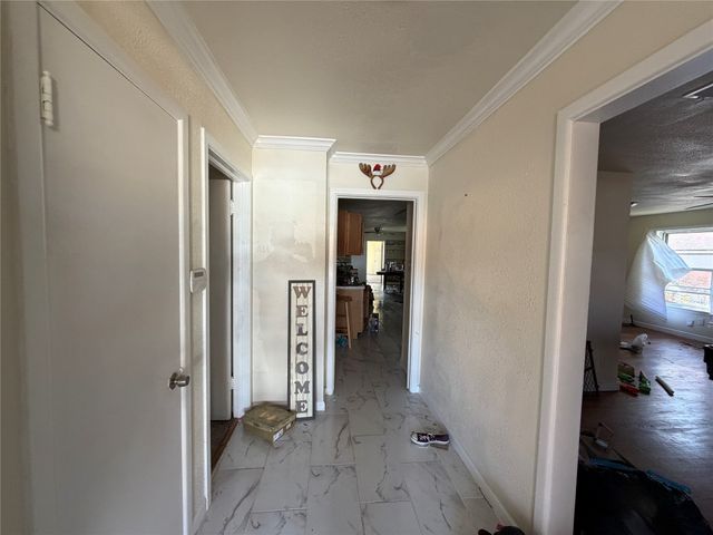 446 Town Creek Drive, Dallas, TX 75232