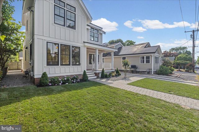 11 E MECHANIC ST, West Cape May, NJ 08204