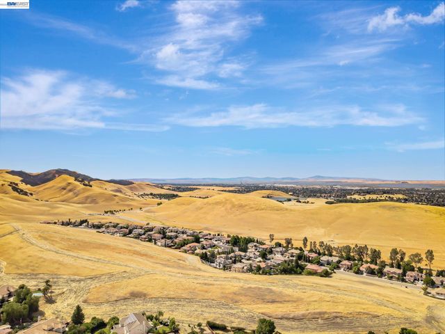 5065 Carbondale Way, Antioch, CA 94531