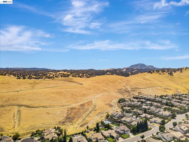 5065 Carbondale Way, Antioch, CA 94531