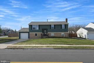 105 CENTRAL AVE, Woodbury Heights, NJ 08097