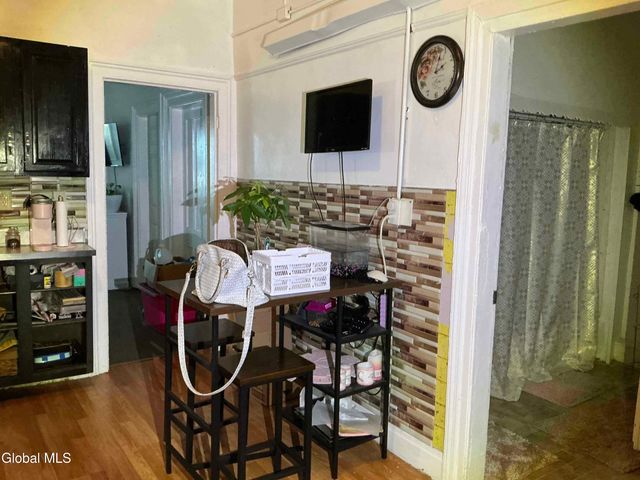 486 4th Street, Troy, NY 12180