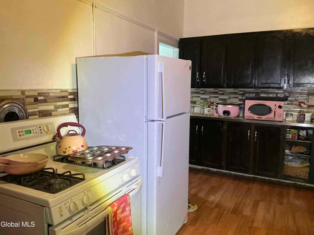 486 4th Street, Troy, NY 12180