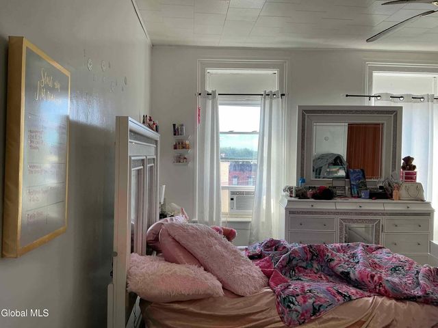 486 4th Street, Troy, NY 12180