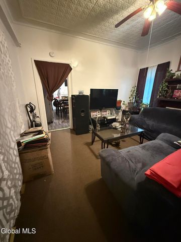 486 4th Street, Troy, NY 12180