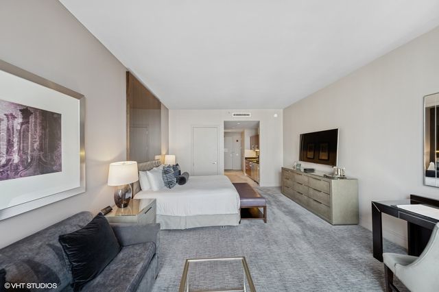 401 N Wabash Avenue 2318, Chicago, IL 60611
