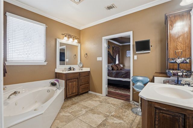 7229 County Road 1205, Rio Vista, TX 76093