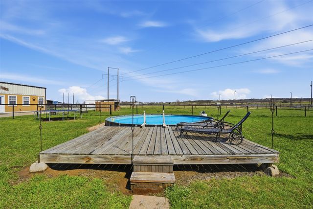 7229 County Road 1205, Rio Vista, TX 76093