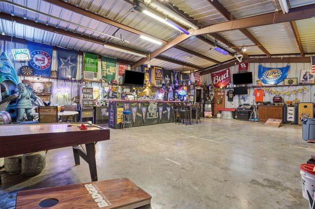 7229 County Road 1205, Rio Vista, TX 76093