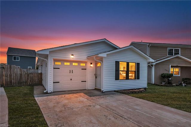 2931 Delaware Xing, Virginia Beach, VA 23453