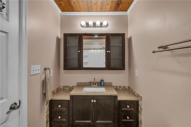 2931 Delaware Xing, Virginia Beach, VA 23453