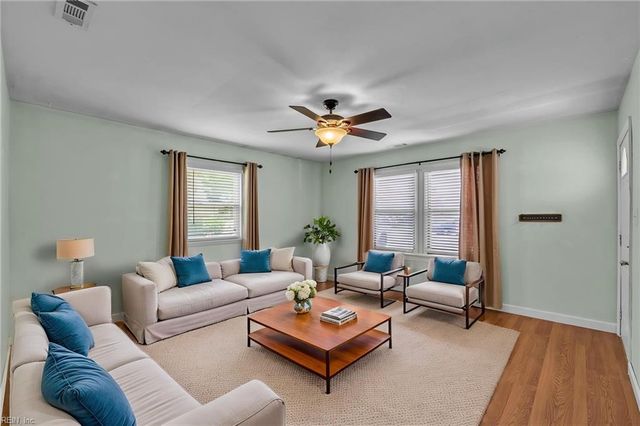 2931 Delaware Xing, Virginia Beach, VA 23453