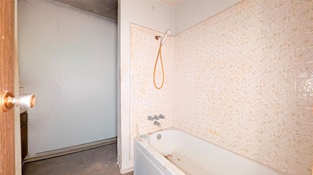 748 County Road 296d, Alvin, TX 77511