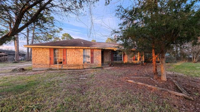 748 County Road 296d, Alvin, TX 77511