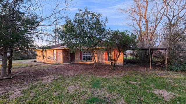 748 County Road 296d, Alvin, TX 77511